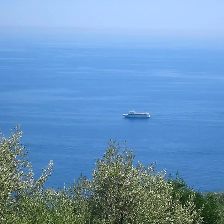 Appartement With One Bedroom In Pietranera With Wonderful Sea View And Terrace San-Martino-di-Lota